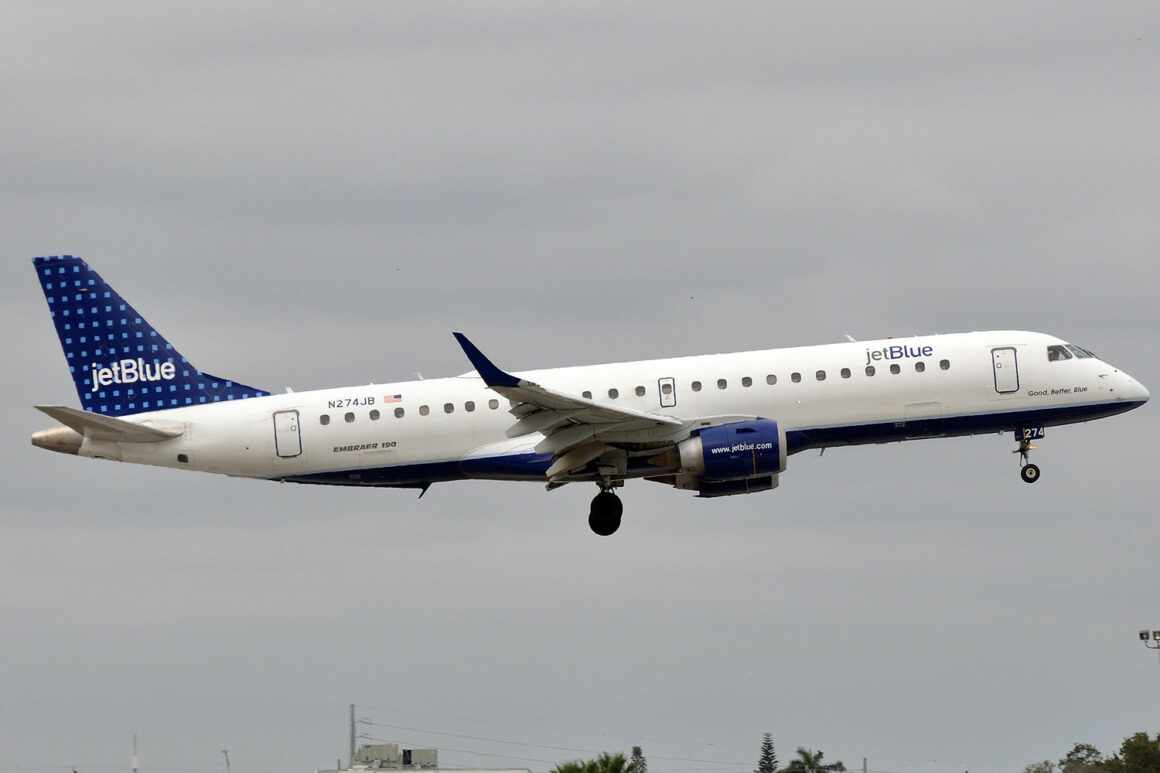 Jetblue Unveils The New Livery Of Its Aircraft Air Data News