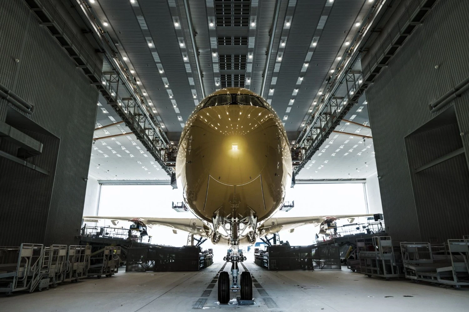 STARLUX Airbus A350-1000