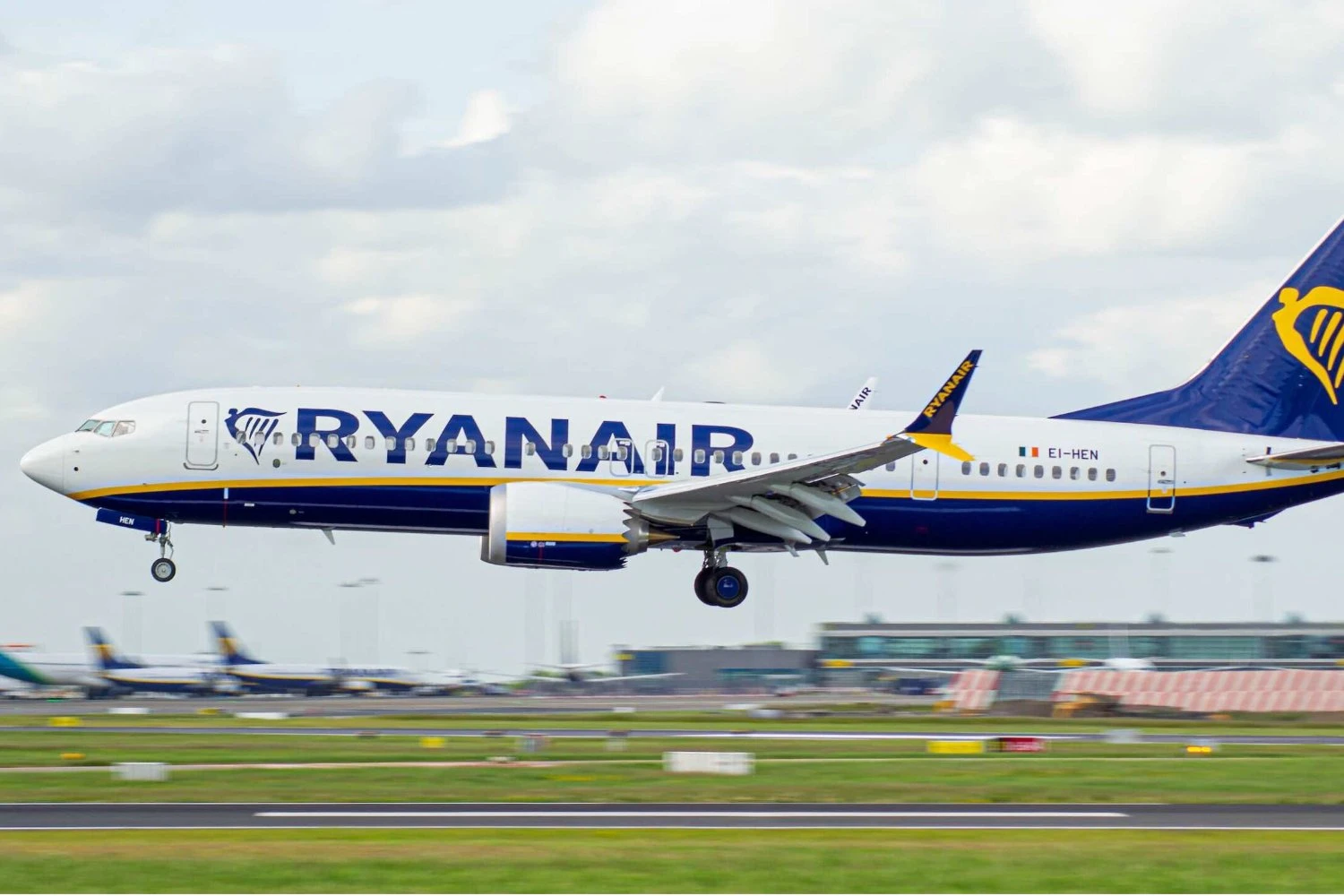 Ryanair to close Berlin base and remove seven aircraft over rising airport costs