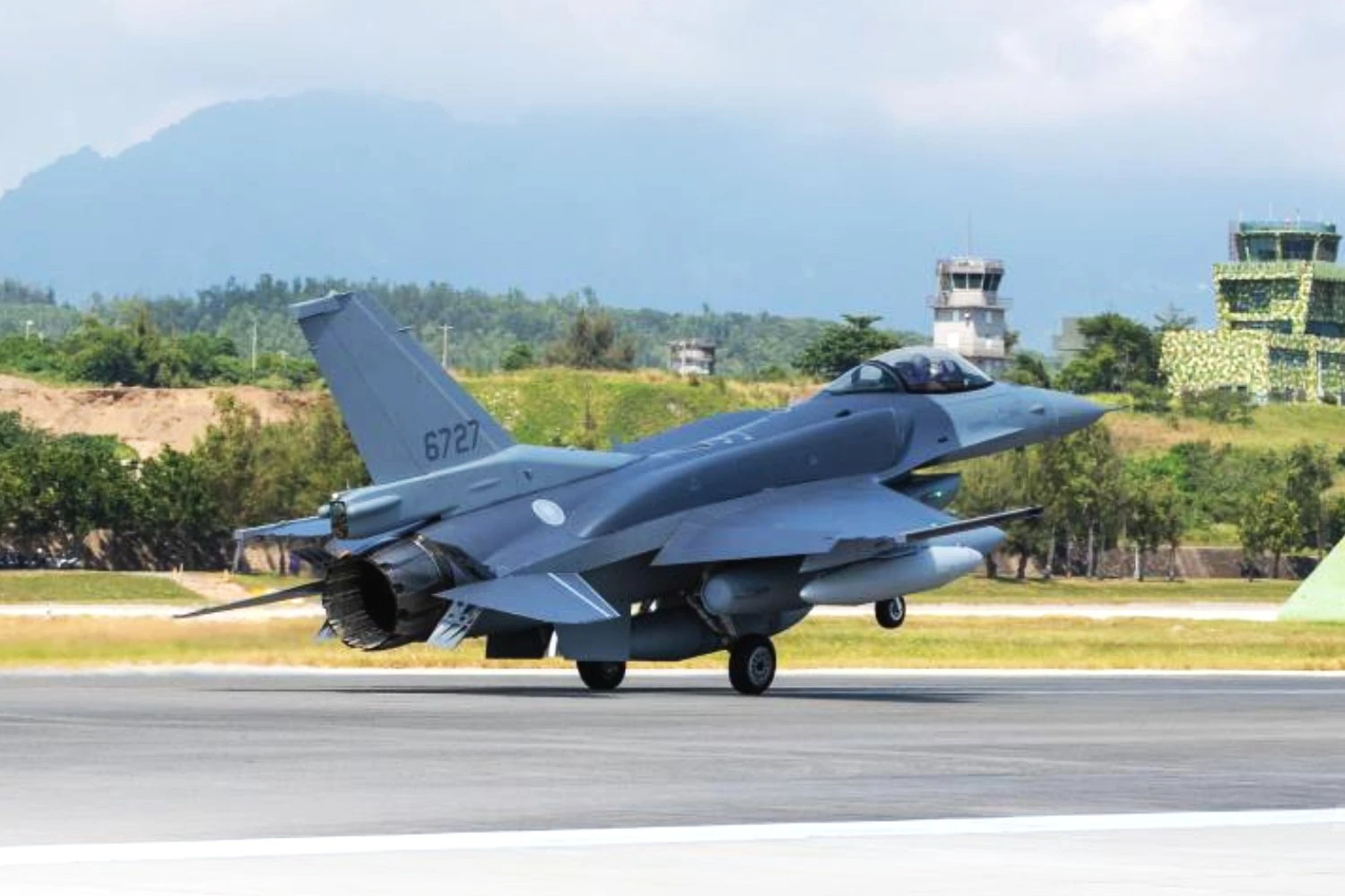 Taiwan's first two F-16 Block 70