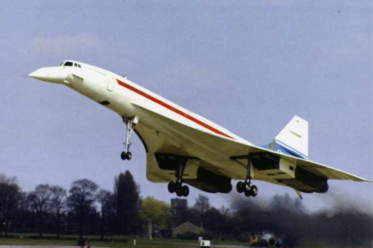 How many DC-10s are still flying in the world? - Air Data News