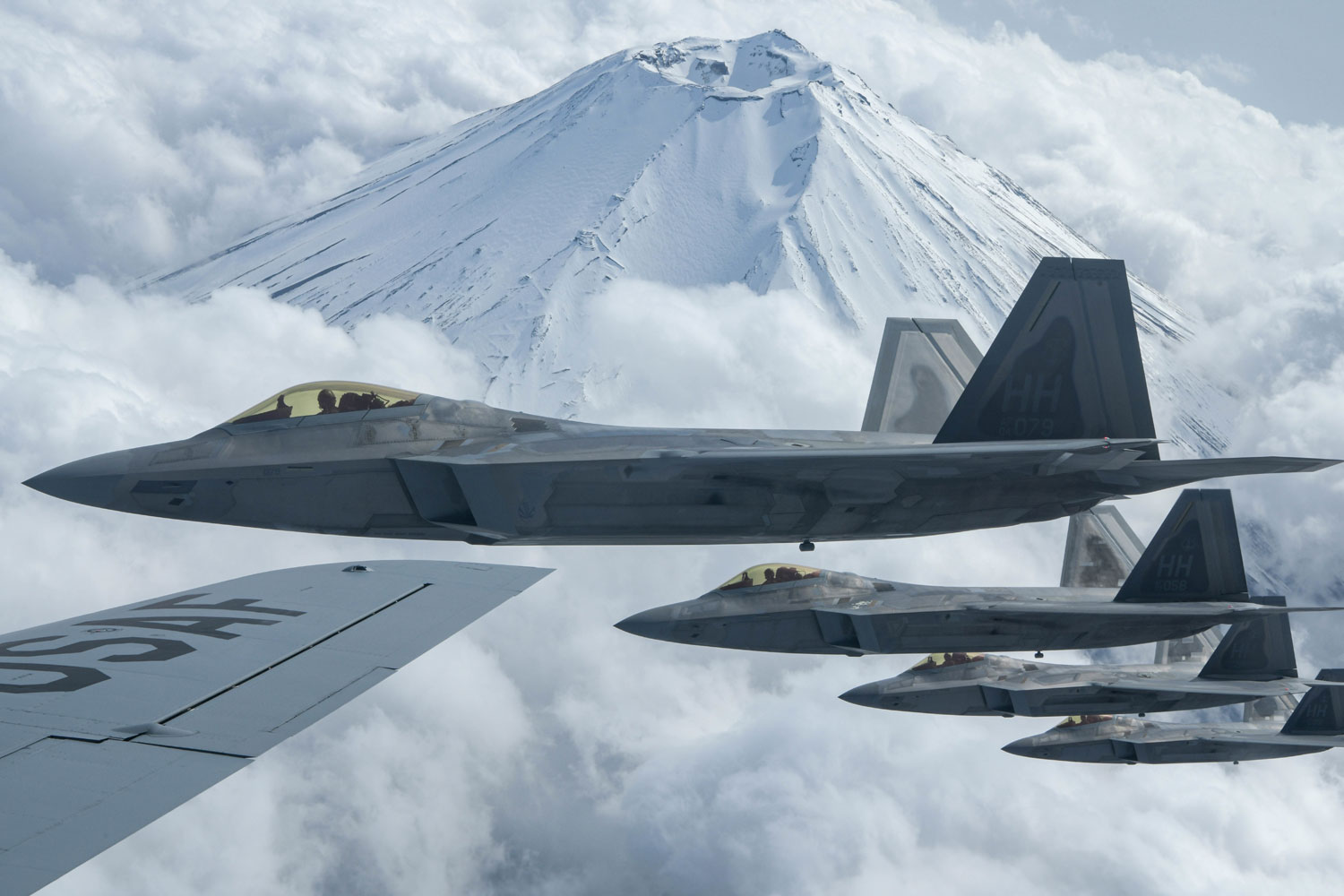 USAF withdraws F-22 Raptor from future plans - Air Data News