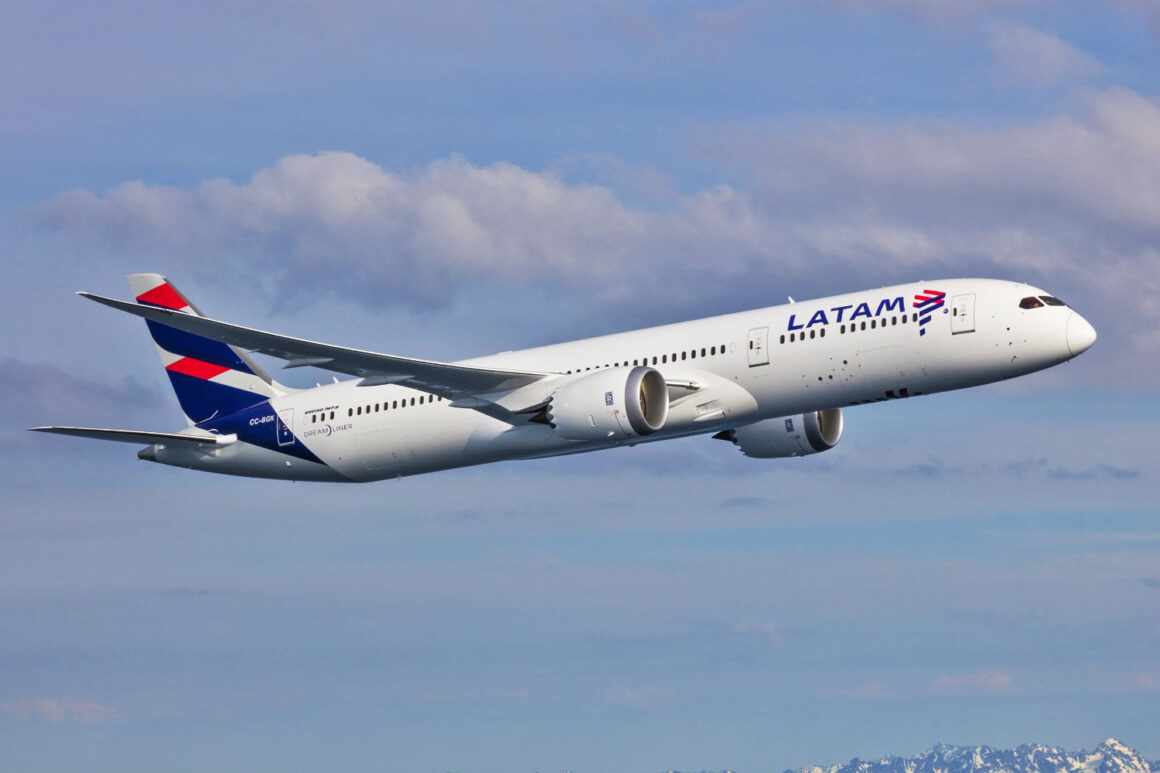 LATAM Boeing 787