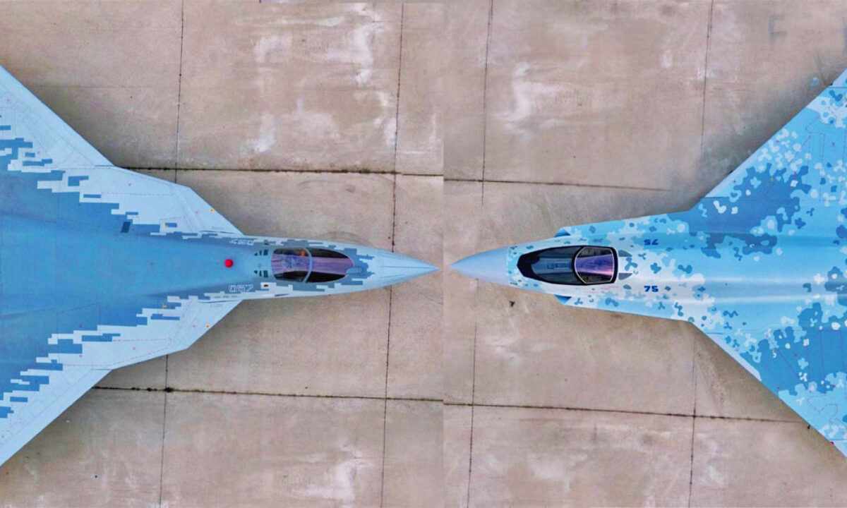 Russia Releases Images Of Su 57 And Checkmate Fighters Together Air Data News