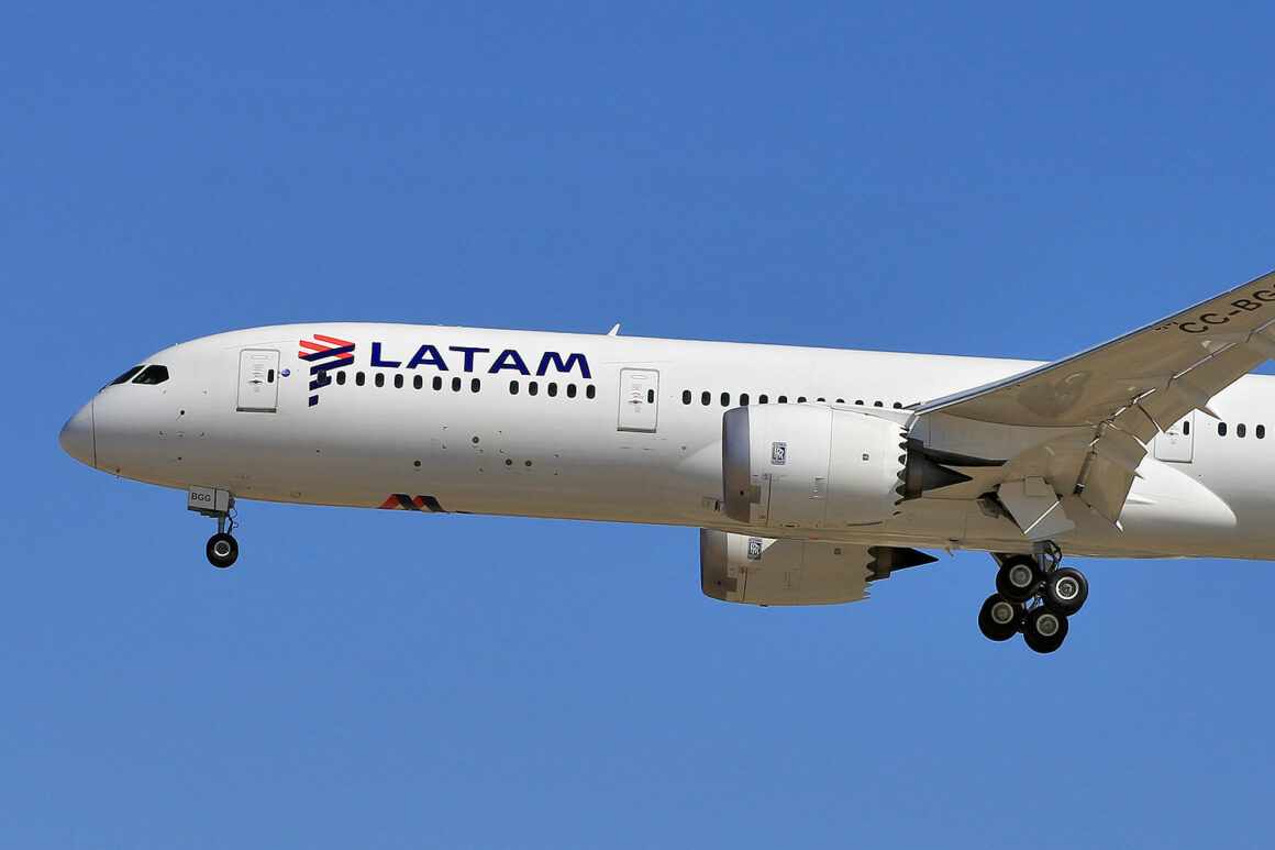 LATAM Boeing 787-9