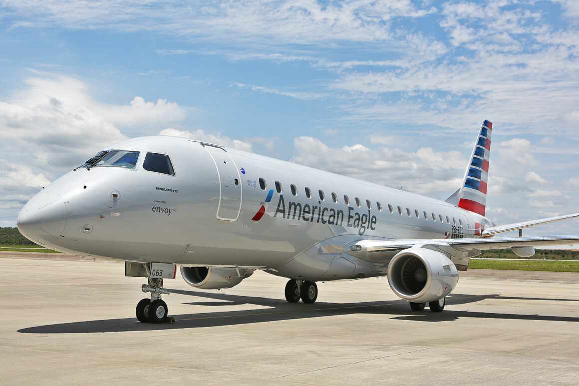 American Airlines Embraer E175