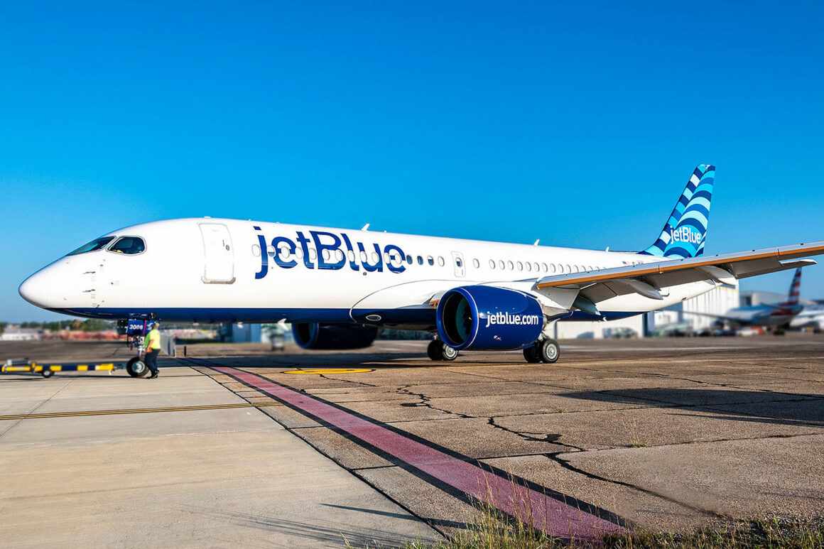 JetBlue Airbus A220-300