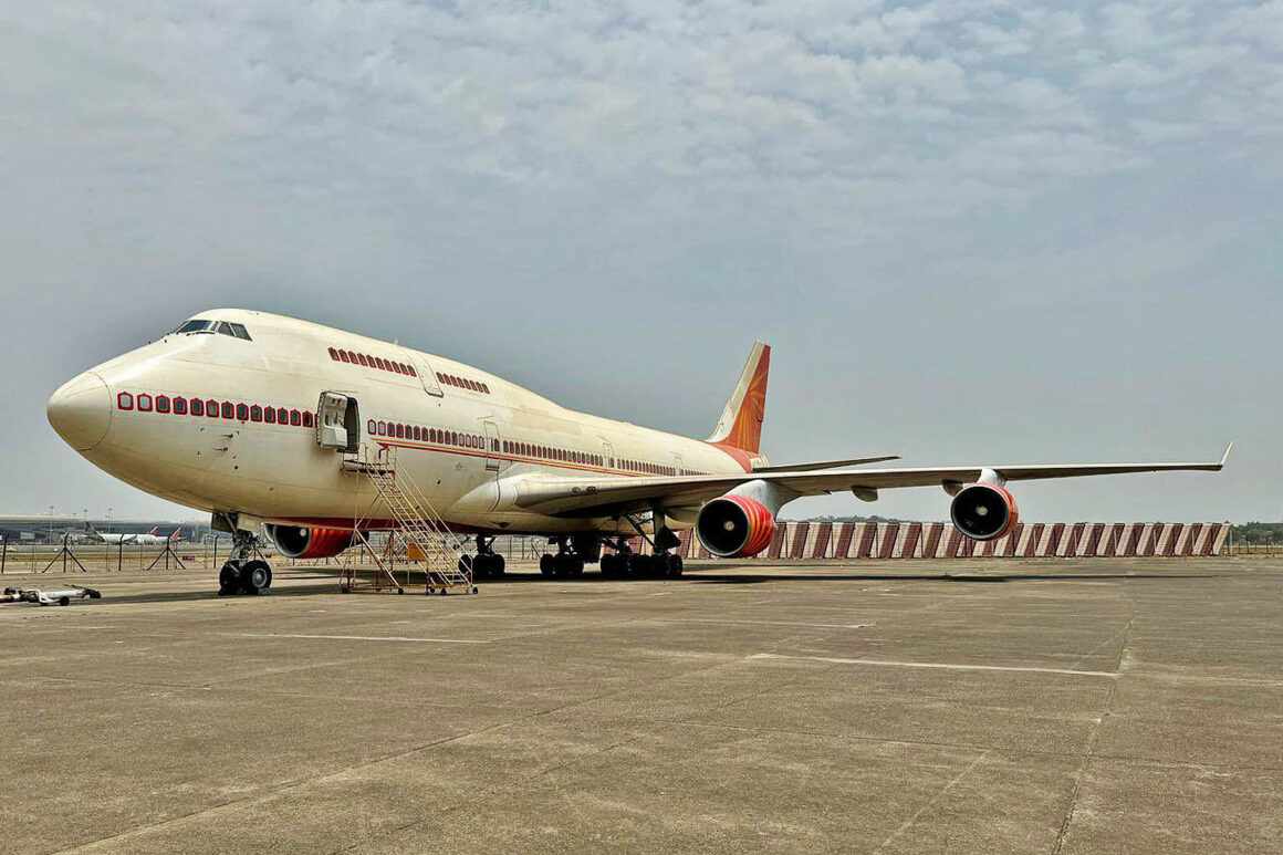 Air India Boeing 747-400