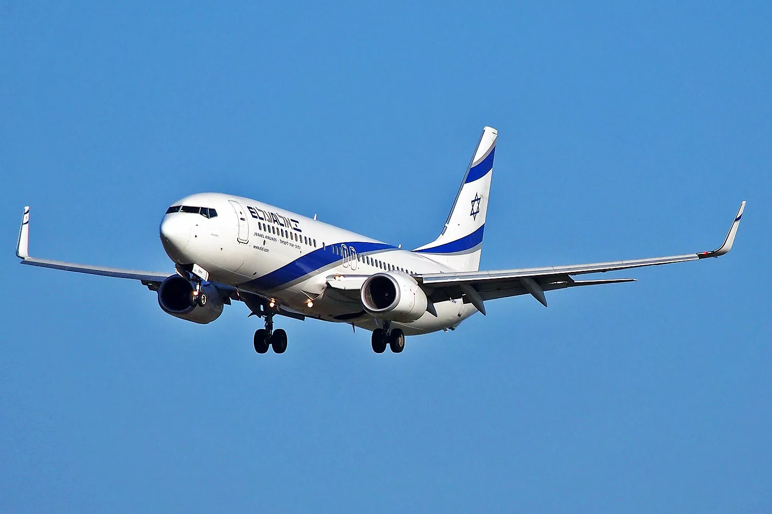 EL AL confirms order for up to 31 Boeing 737 MAX jets