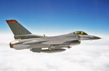 Fora Area Brasileira confirma: quer caas F-16 dos EUA
