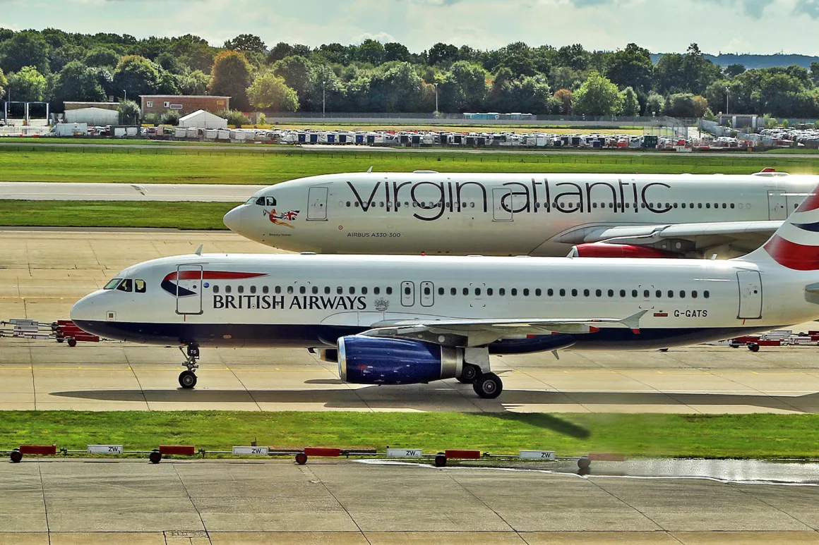 A British Airways Airbus A320 and a Virgin Atlantic A330-300