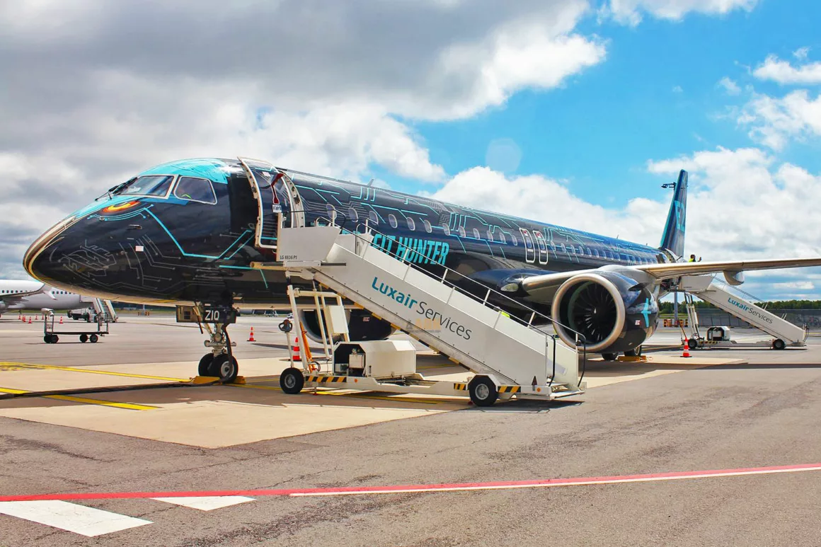 The E195-E2 Tech Eagle pays a visit to Luxair