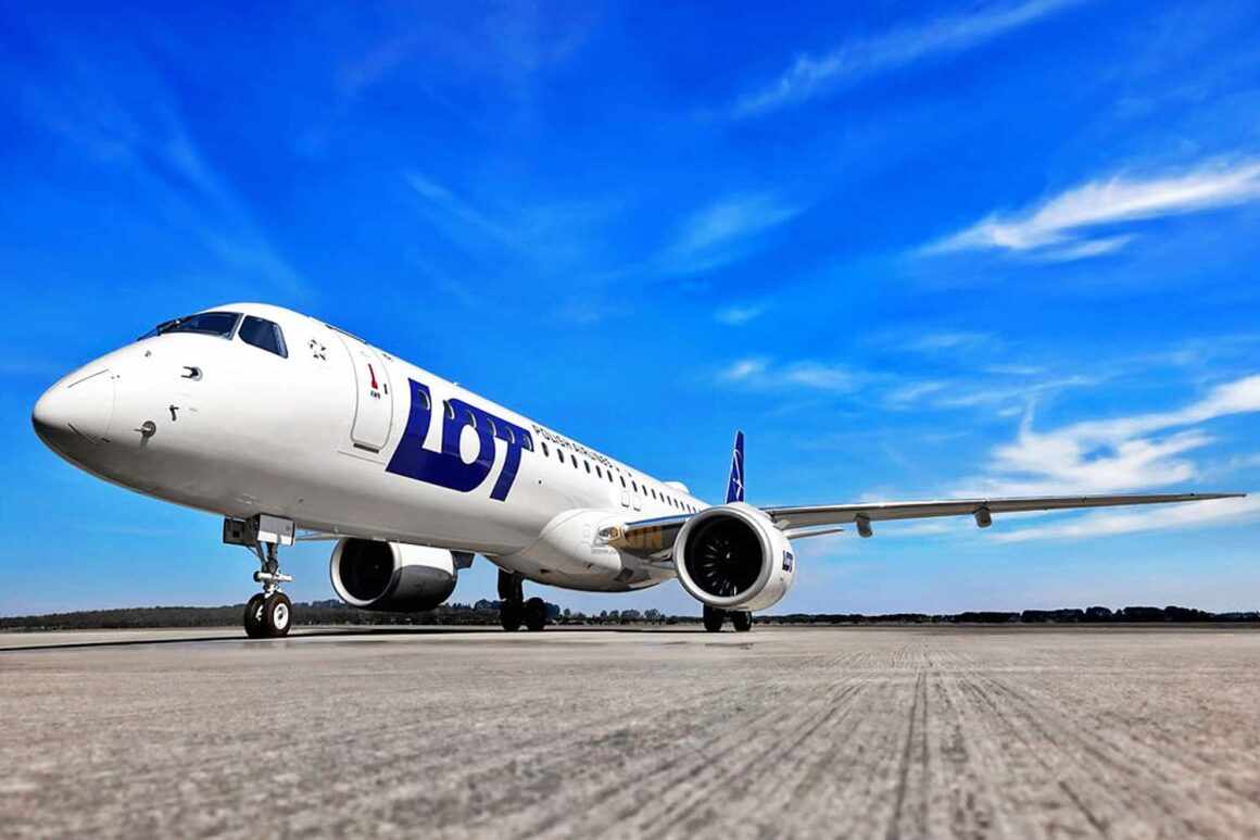 LOT Polish Airlines first E195-E2