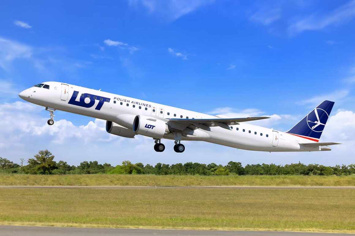 LOT Polish Airlines first E195-E2