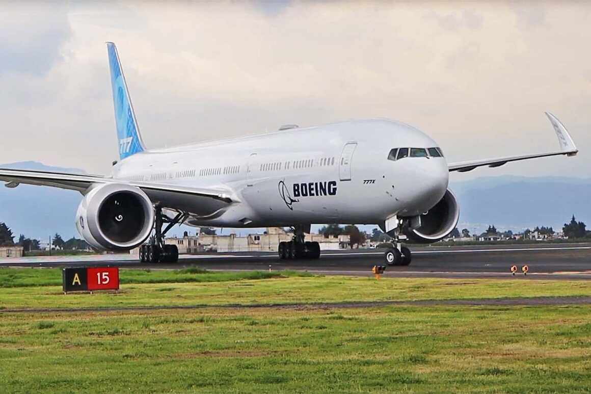 Boeing 777-9 N779XY registration in Toluca, Mexico