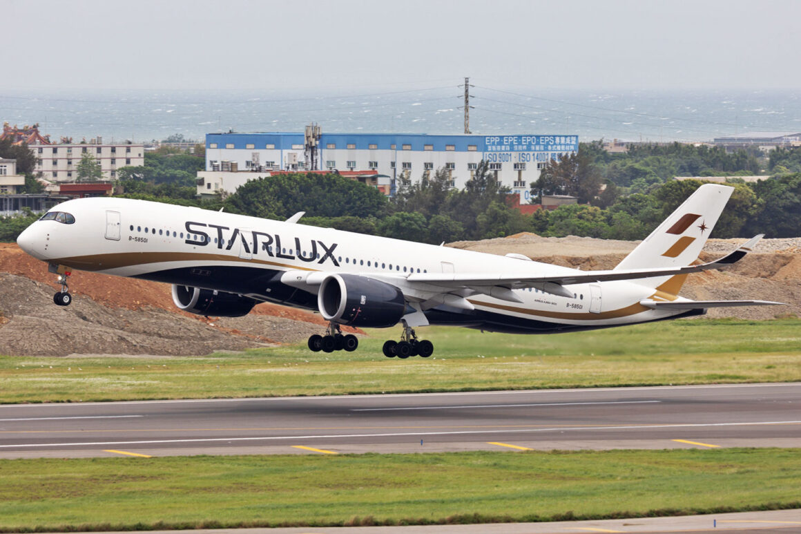 Starlux Airbus A350-900