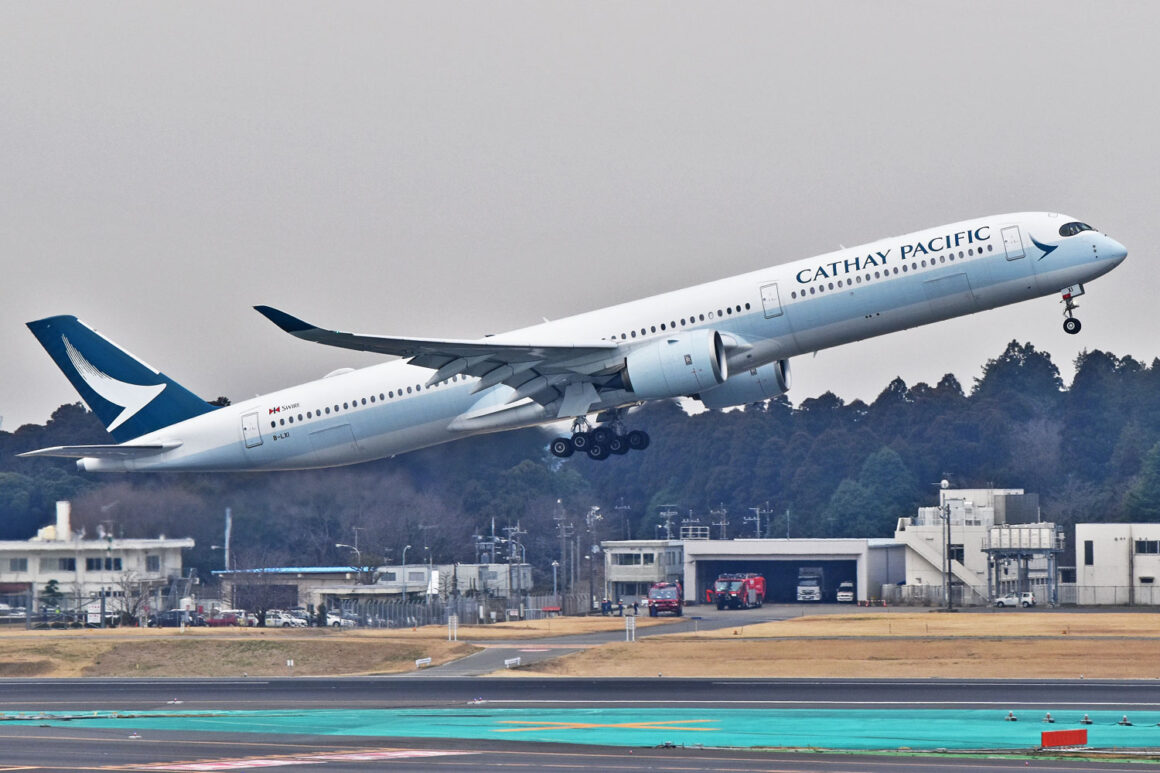 Cathay Pacific Airbus A350-1000 B-LXI