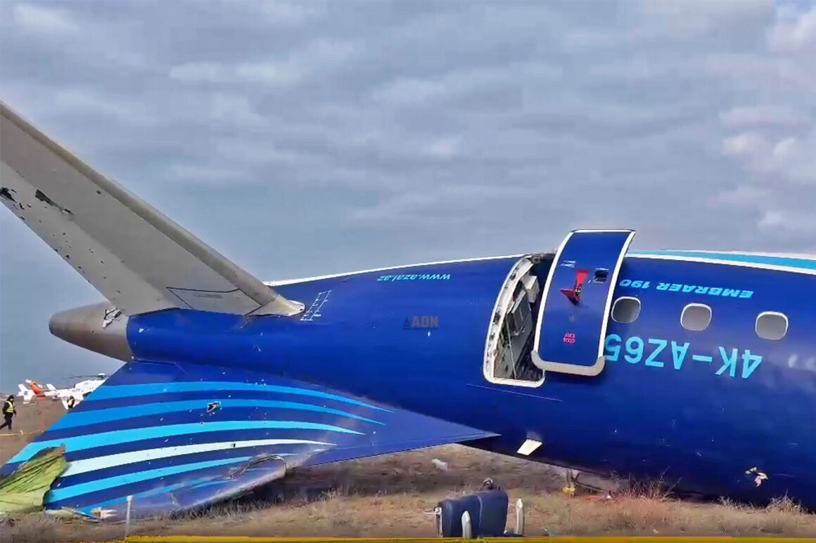 Suspected shrapnel holes in Azerbaijan Airlines Embraer E190 fuselage