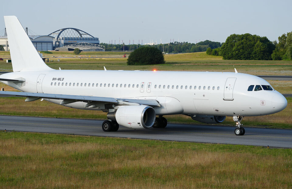 Avion Express Brasil first Airbus A320