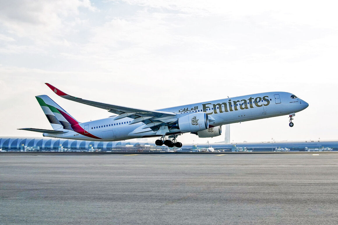 Emirates Airbus A350 debuts flight to Edinburgh