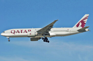 Qatar Airways Boeing 777-200LR