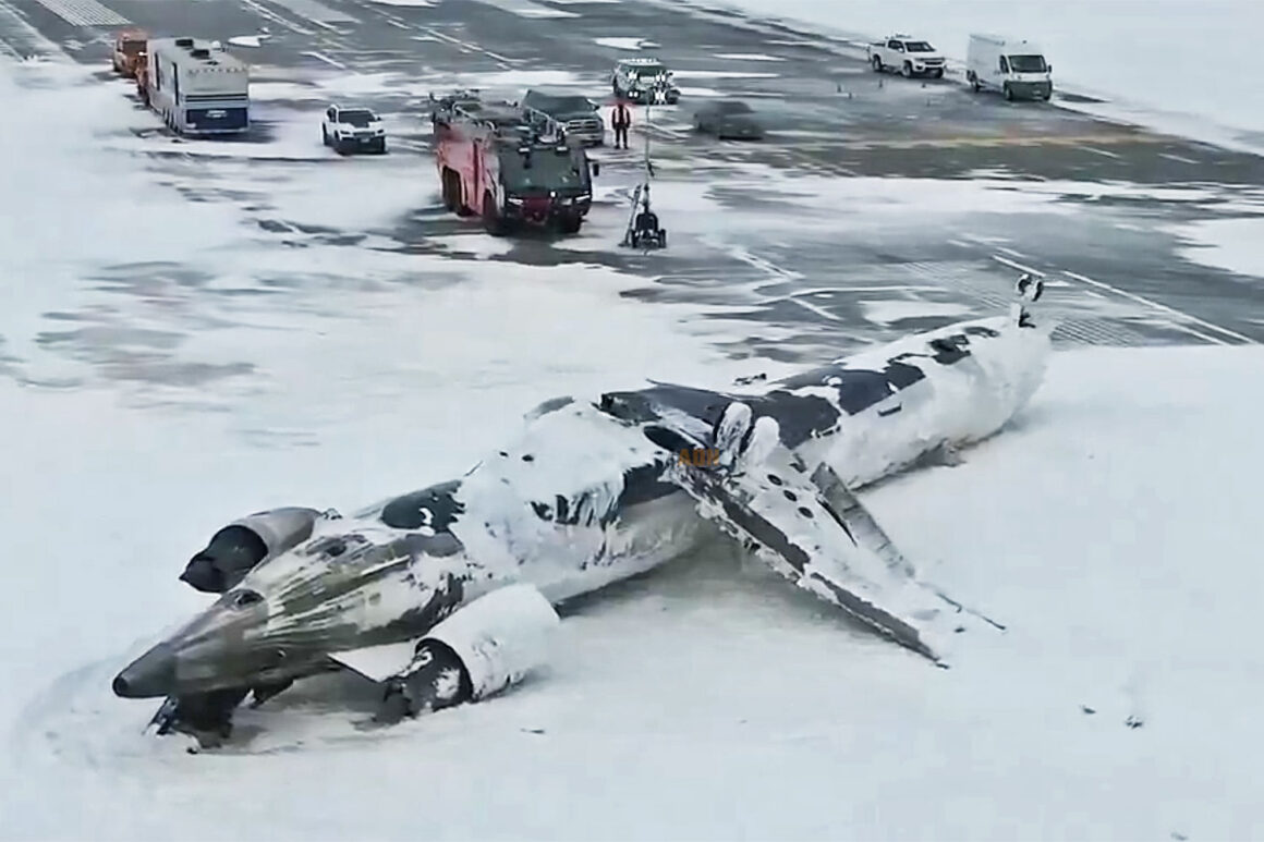 Delta CRJ-900 wreckage