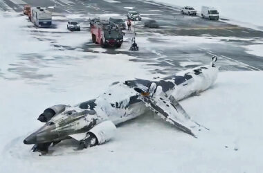 Delta CRJ-900 wreckage